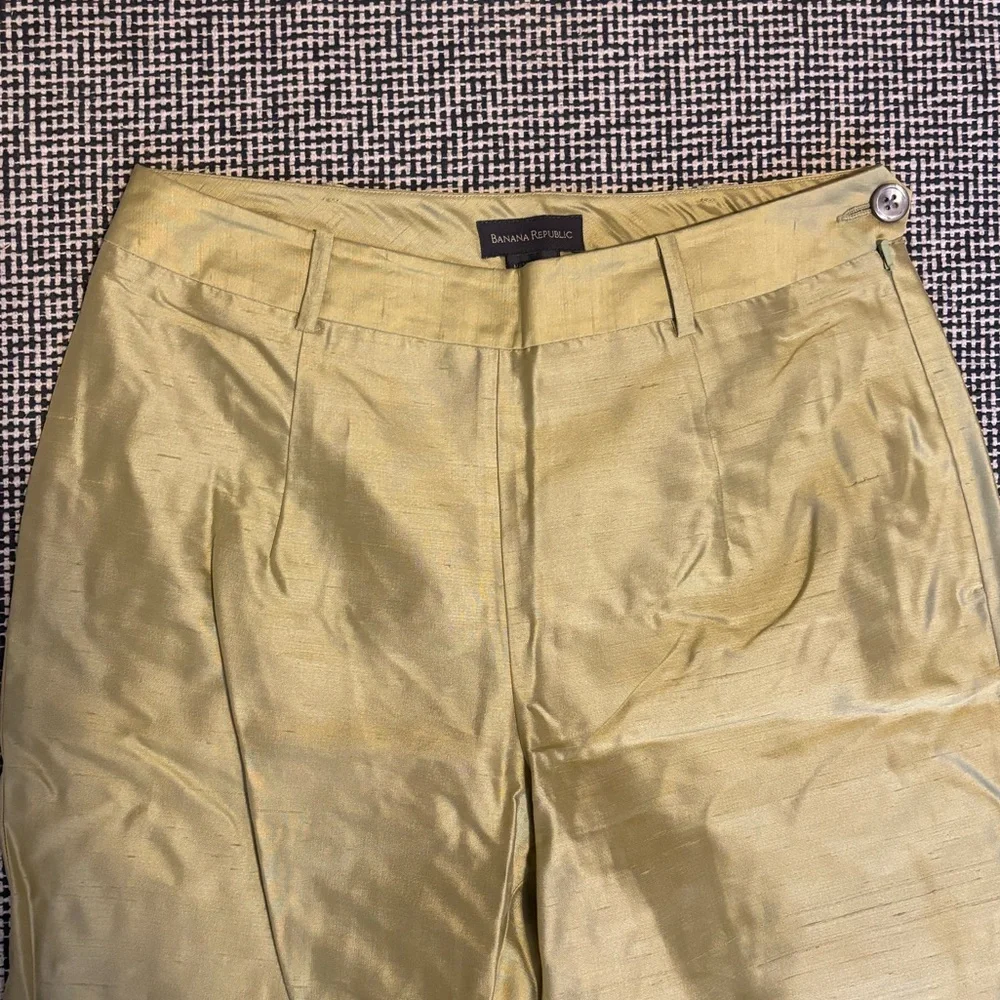 Banana Republic Silk-Blend Straight Leg Pants in Lemon Yellow